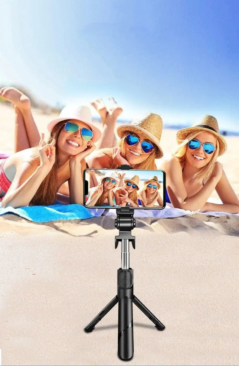 3 In 1 Tripod Bluetooth Selfie Stick with Fill Light for Smartphone - Sacodise shop