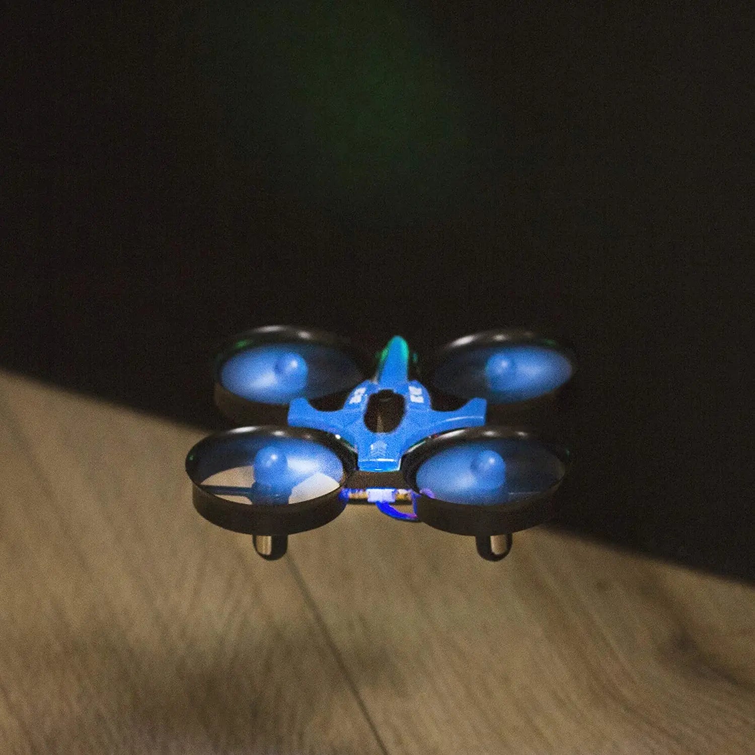 Remote Control Mini Quadcopter, Easy to Fly; LED; Novice or Advanced - Sacodise shop